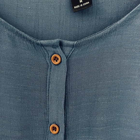 Emery Rose • Button Up • Frill • Blouse - Picture 4 of 4